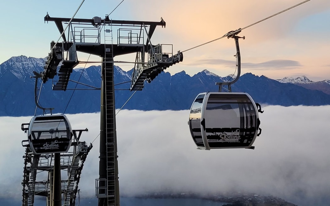 4L6RLMG_Skyline_Queenstown_Gondola_jpg